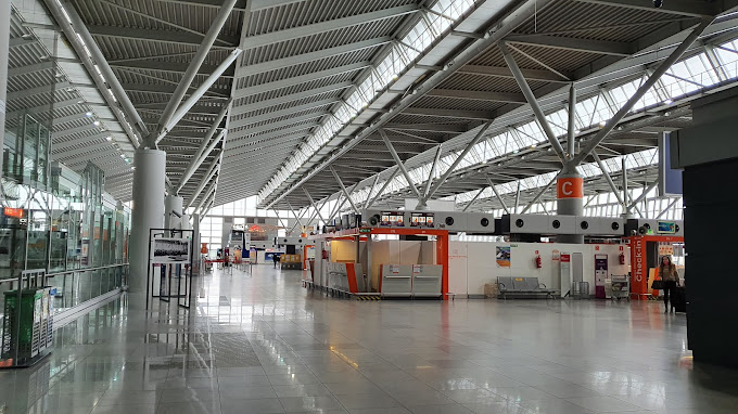 Hệ thống PRAESENSA tối ưu trải nghiệm khách hàng tại Sân bay Warsaw